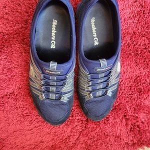 Skechers Bungee slip on Sneakers